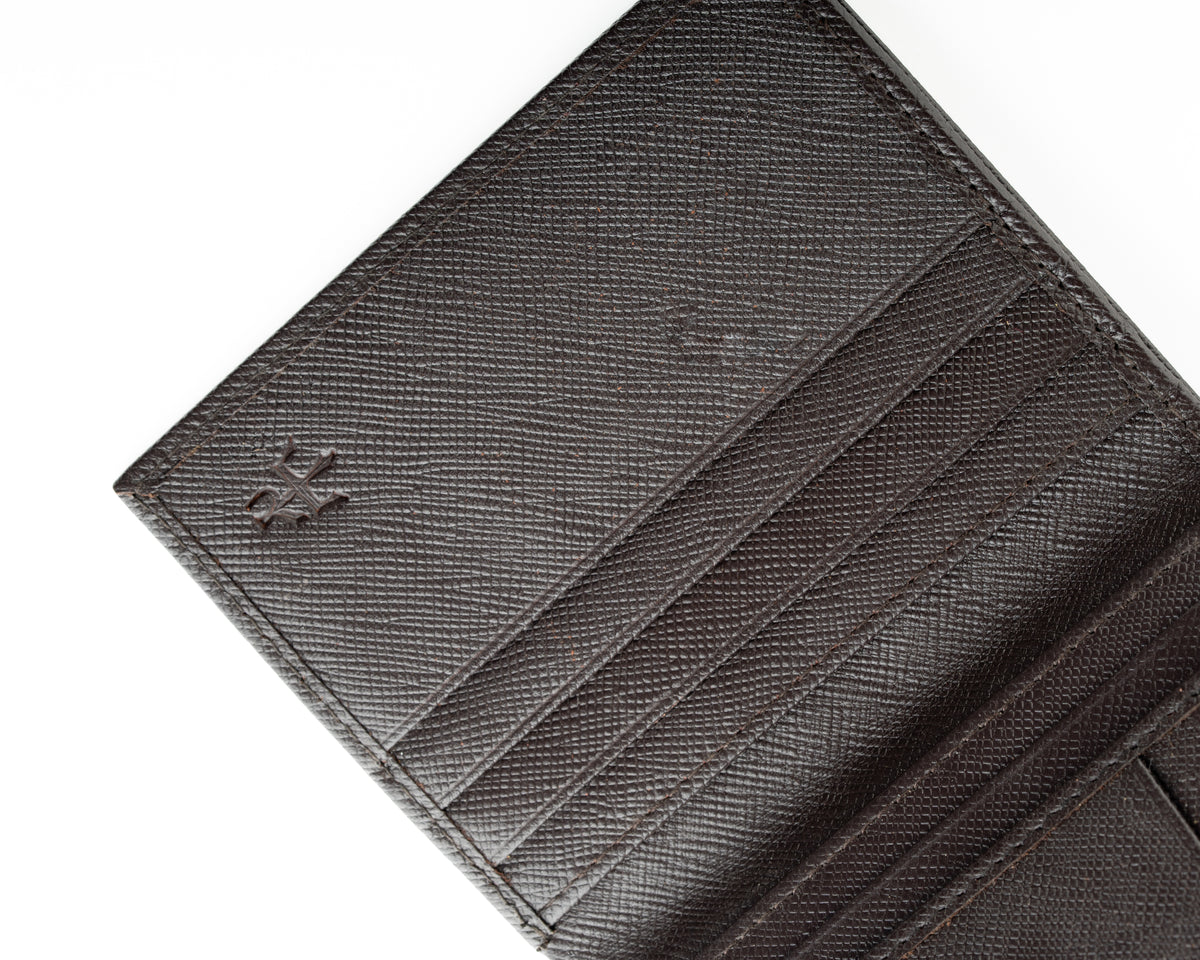 Standing Bi-Fold Saffiano Sable Full Grain Leather Wallet